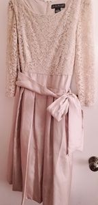 Jessica Howard dress